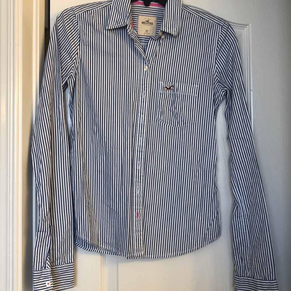 New Hollister button down shirt